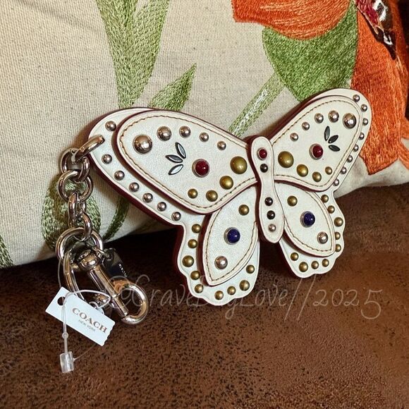 COACH BUTTERFLY BAG CHARM LARGE LEATHER WESTERN RIVETS STUDS KEY CHAIN NEW NWT - Picture 4 of 14